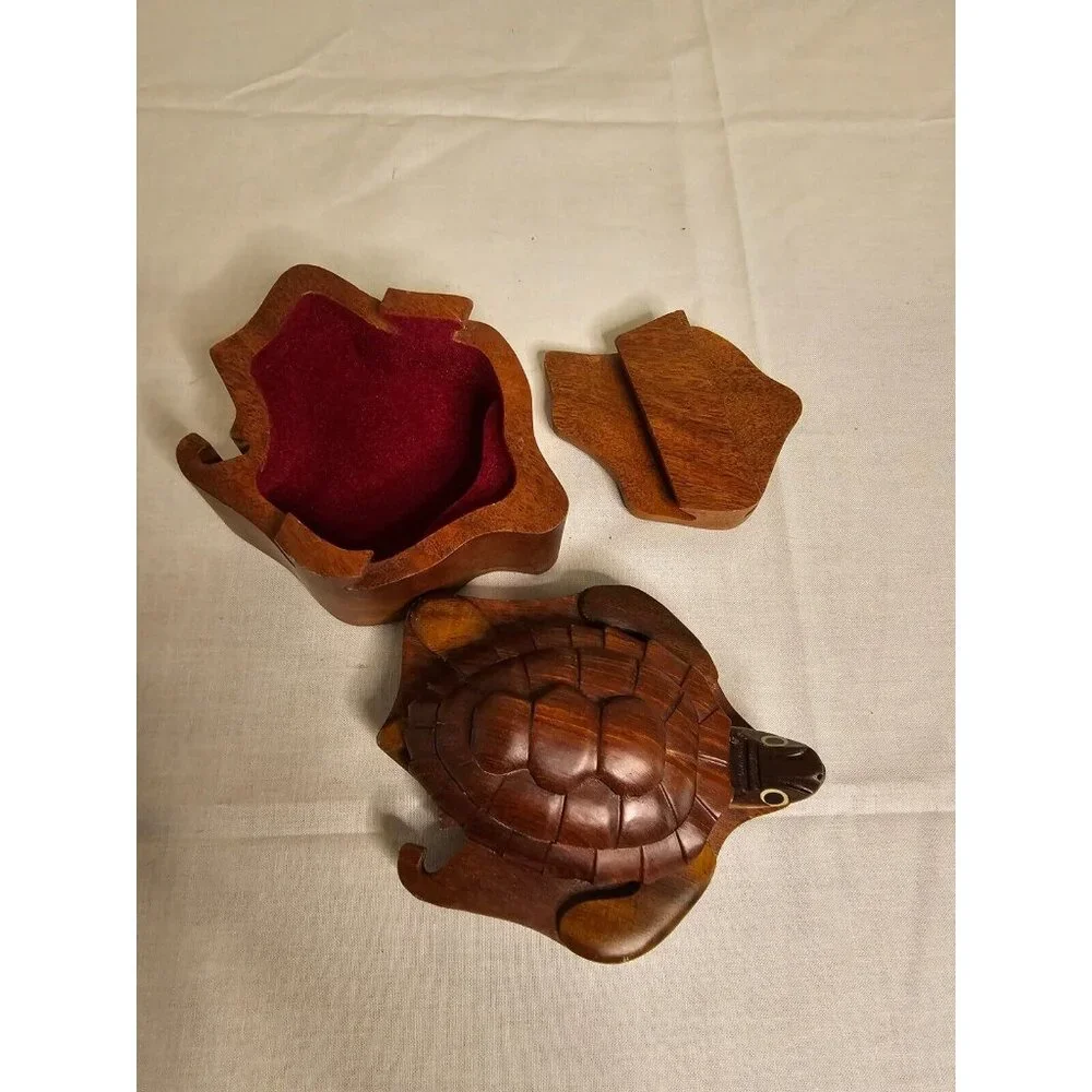 Island Wood‎ Collection Wood Jewelry Box Hawaii Turtle Shaped Vintage